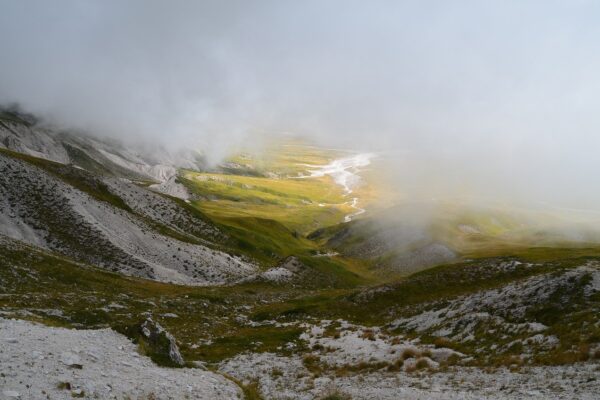 clouds valley mountain landscape 8621202