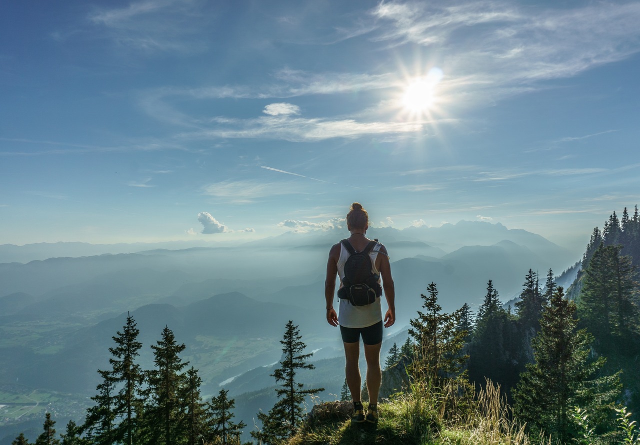 hiker standing woman top journey 918473