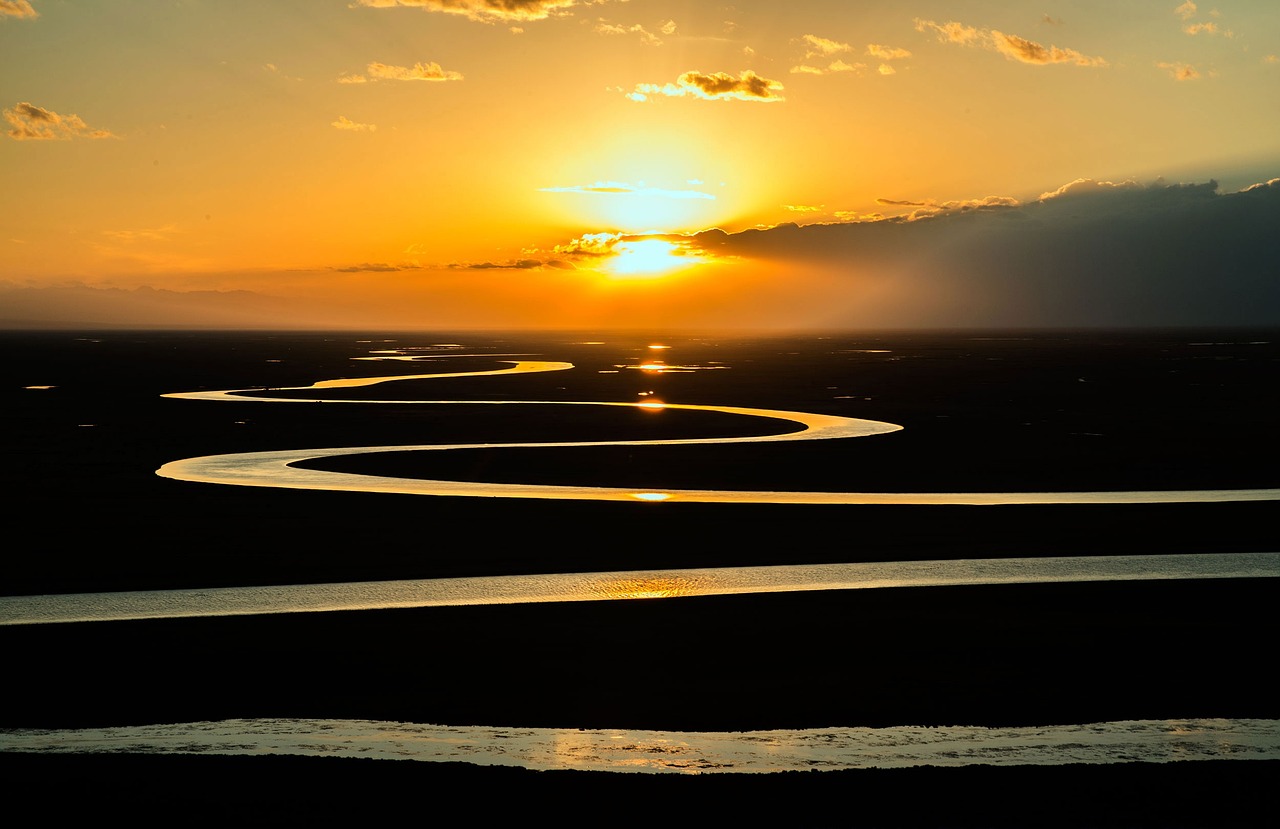 prairie river stream curved sunset 679014