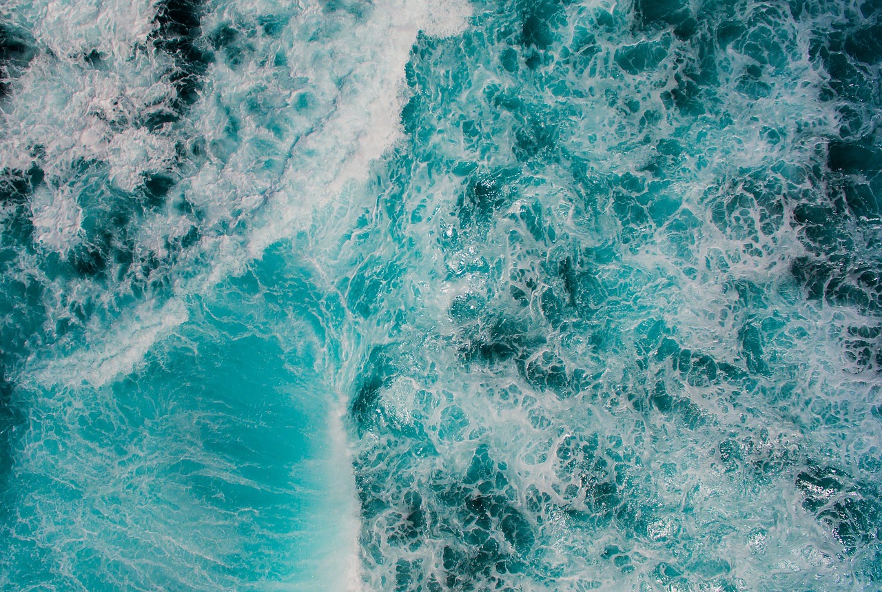 sea ocean blue water waves sea 2601374