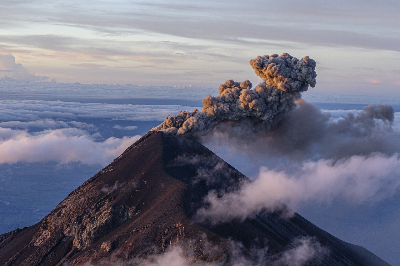 volcano mountain sunrise nature 8488486